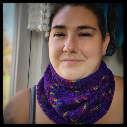 The V-Kind Cowl *PDF PATTERN ONLY*